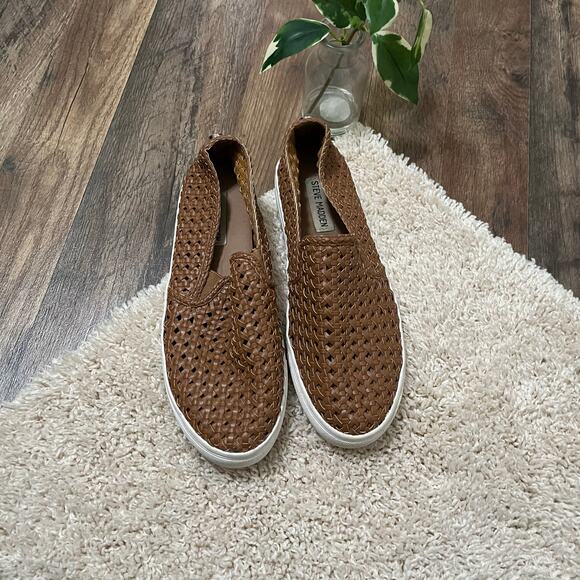 Steve Madden 9.5 Brown Leather Boho Basket Weave Woven Slip On Monte Sneakers - Picture 2 of 6
